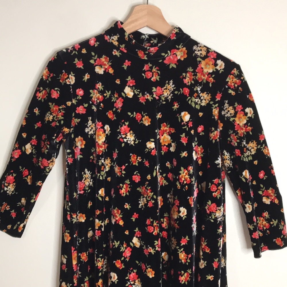 Free people Floral Black Bouquet Babe Velvet Mini dress Size large - Picture 6 of 15